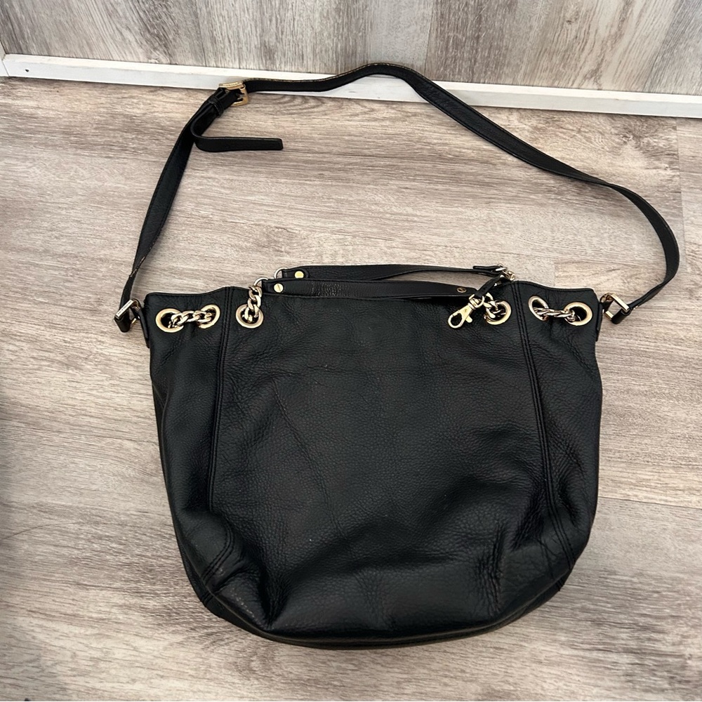 Michael Kors Black Pebbled Leather Hobo Bag Purse Shoulder Bag Gold Accents